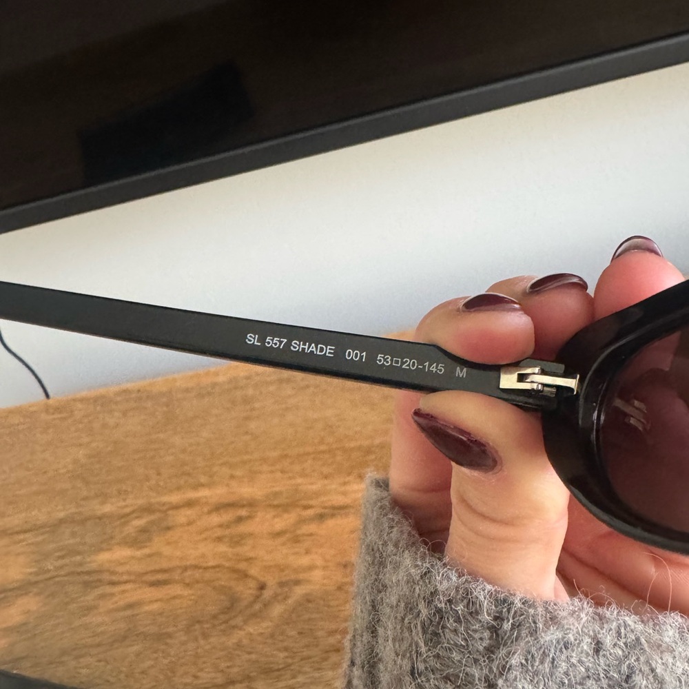 Black Rectangular Sunglasses - Picture 7 of 15